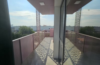 Аренда новой комфортной 2-комнатной квартиры 50 м² в районе Tomis Plus, Констанца, Румыния